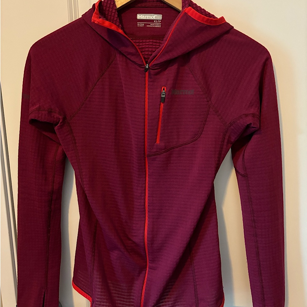 XS marmot zip up. Only wore twice. Pregnant and not an XS anymore 🤪